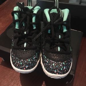 Nike Foamposites size 6 children’s size toddler